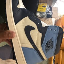 Jordan 1 Retro High Obsidian Size 11