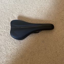 Seat Saddle From Giant Talon 2 Bicycle
