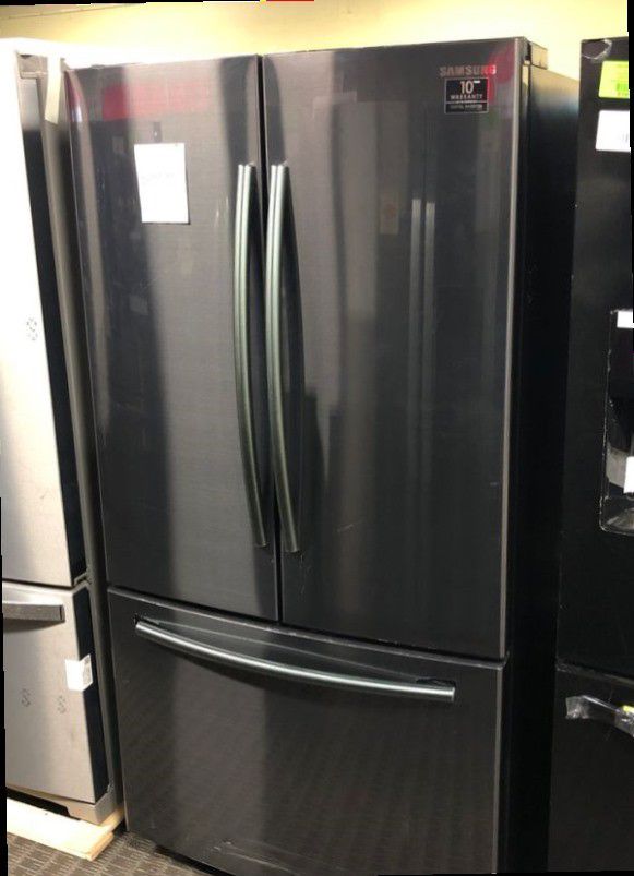 Brand New Samsung French Door Refrigerator Dark Stain 8XV  