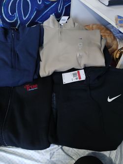 Mixed Lot of 4 Brand Name Sweatshirts