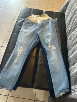 Tengo 6 Pantalones de maternity semi nuevos  talla xl o 14-15 la mayoral old navy