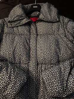 Women puffer jacket size small