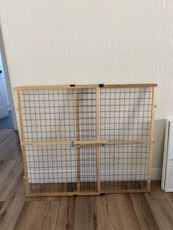Wooden Wire Mesh Baby Gate