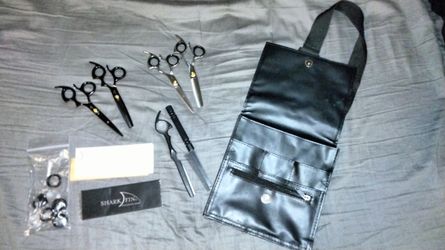 Professional hairdressing scissors from Shark Fin