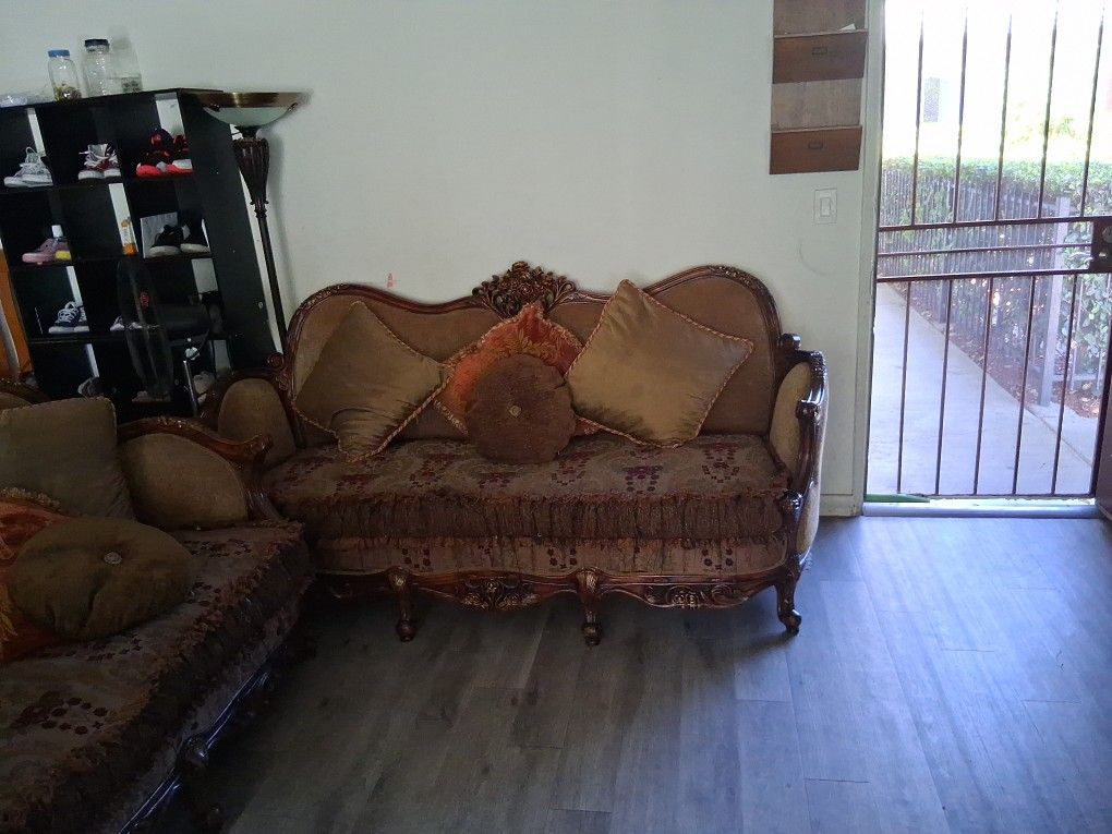 Sofa Set