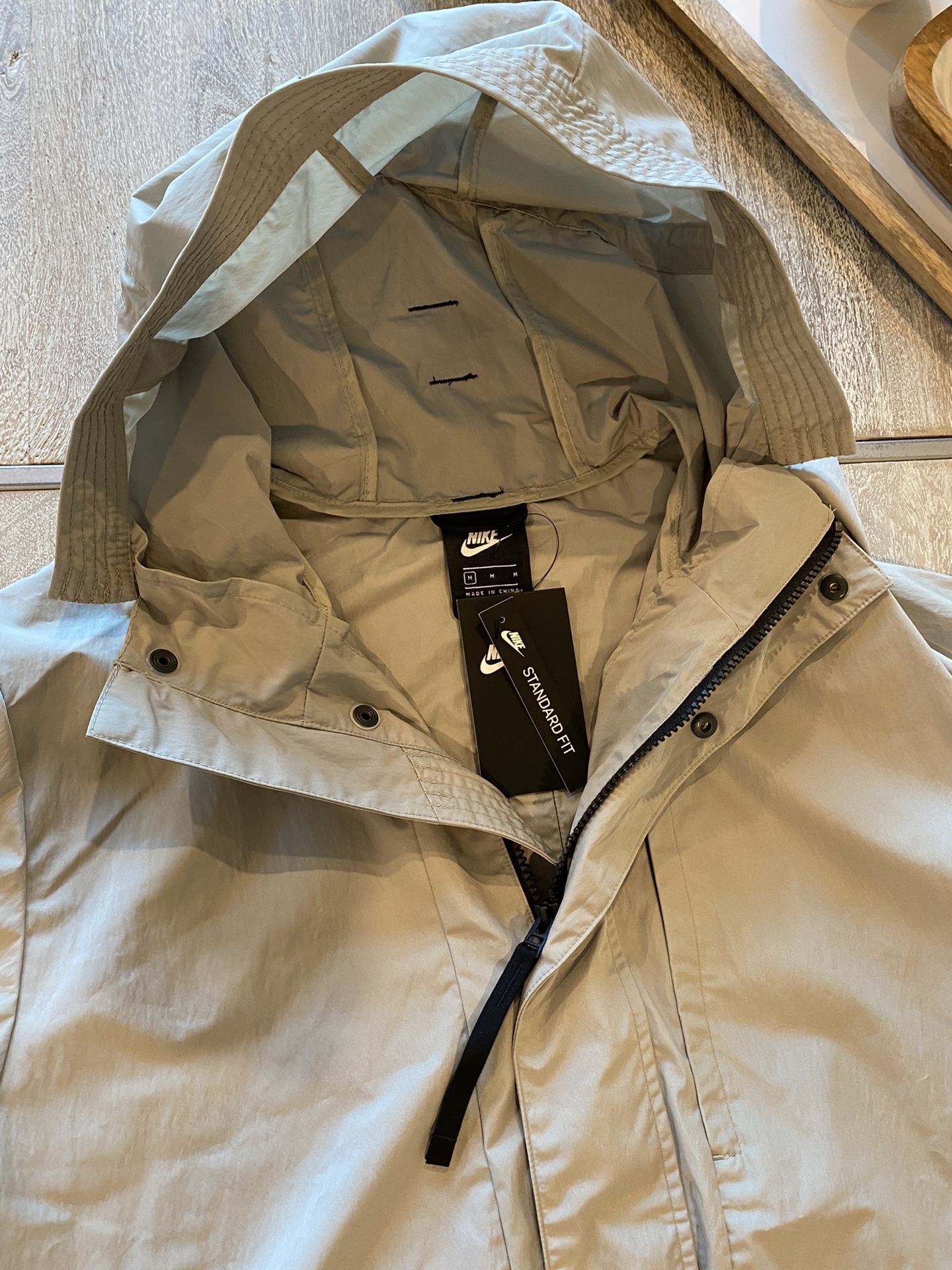 Men’s Premium Essentials Nike Parka Medium