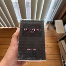 Valentino Uomo Born in Roma 