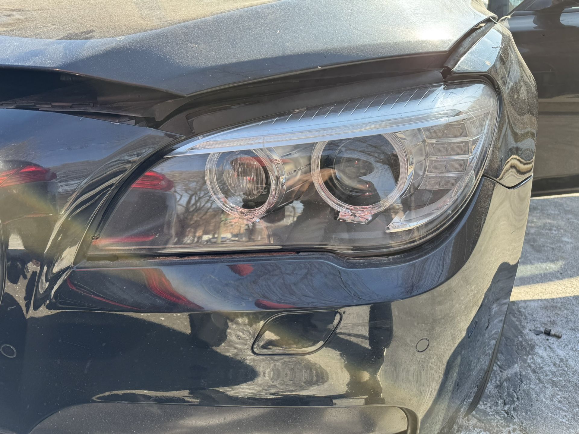 Bmw 740 Headlight