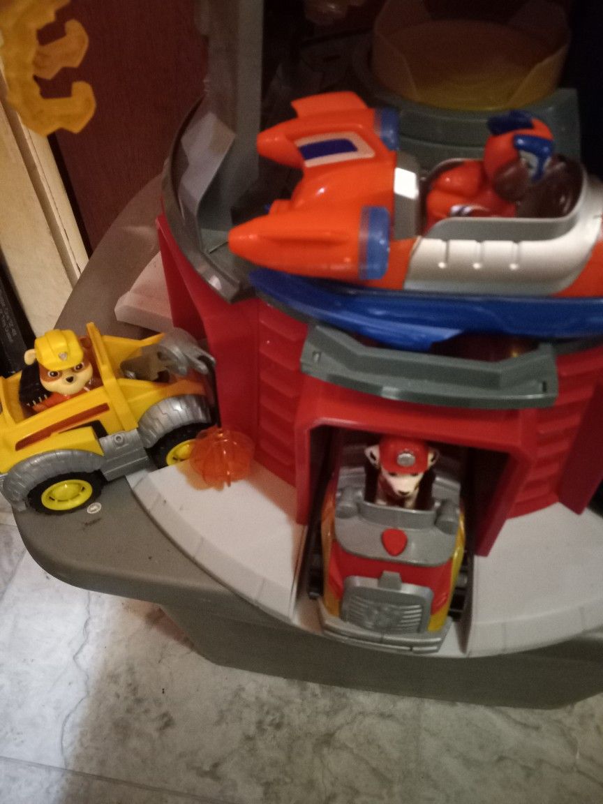 Paw Patrol Tower And Vehicles