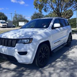 2017 JEEP GRAND CHEROKEE ALTITUDE EDITION