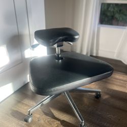 Mid-century Modern Ergonomic Kneeling Chair 