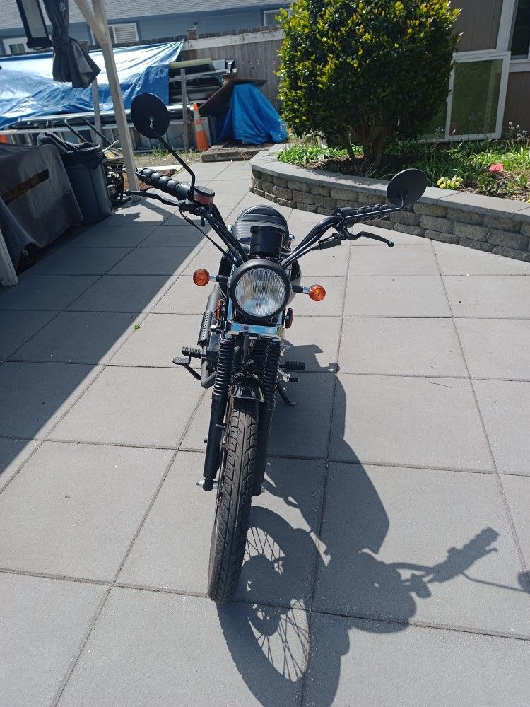 Dong Fang 250 Motorcycle