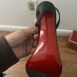 Red Bottoms Size 7