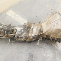 Transmicion Standar Para Nissan Hard Body Perfectas Condiciones