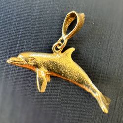 Jewelry Vintage 14k solid yellow gold dolphin Pendant charm