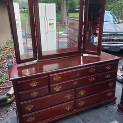 All Wood Dresser And  Mirror  And Chest Of Drawers