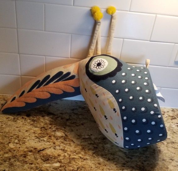 Crate And Barrel Curious Toucan Animal Head Wall Decor $35