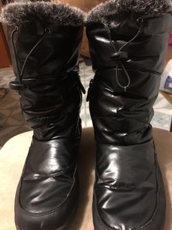 Spoto boots size 8M, very new