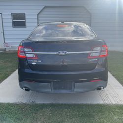 2015 Ford Taurus