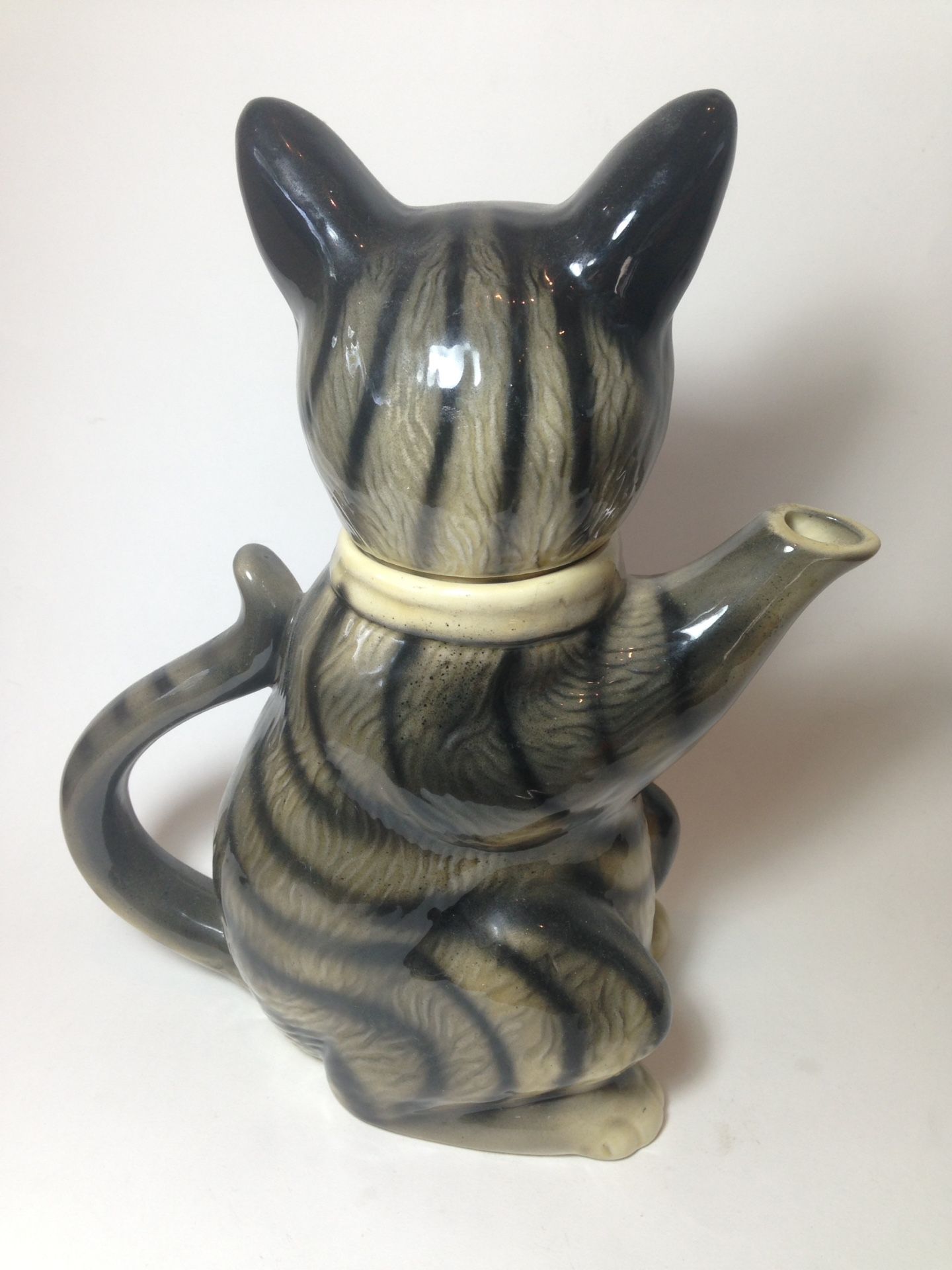 Antique Cat Teapot for Sale in Wichita, KS - OfferUp