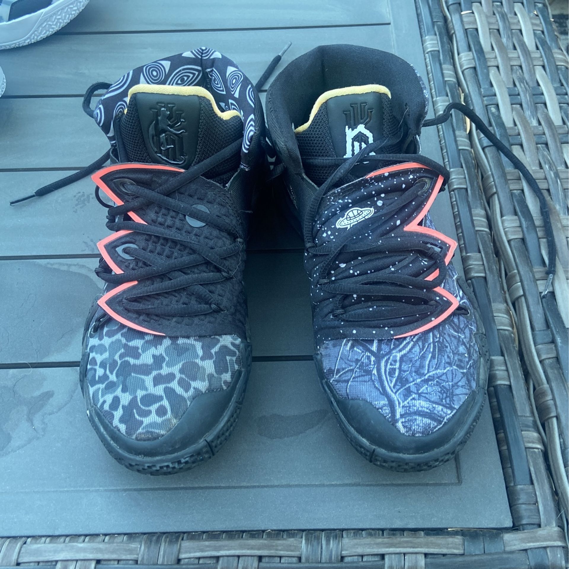 Fossil Stone Kybrid Mens Nike Men's Kybrid S2 Fossil Stone CQ9323