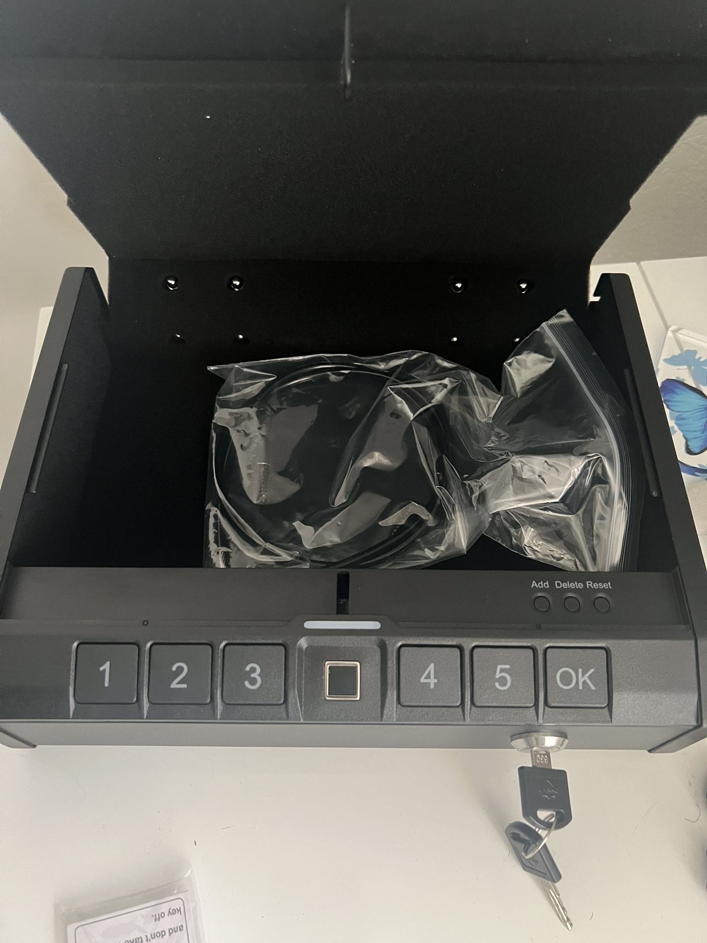 ONNAIS Iron PRO Biometric Fingerprint Safe