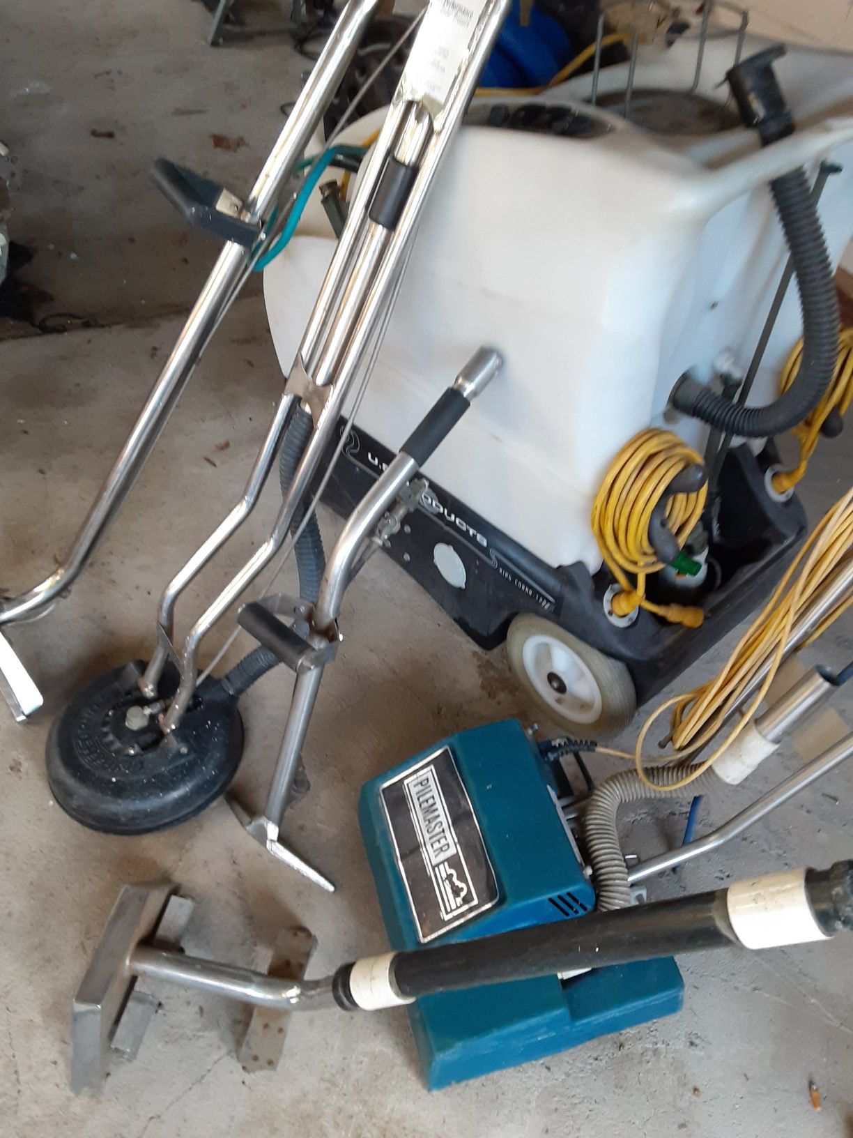 U.s. products king cobra 1200 commercial Carpet cleaner for Sale in