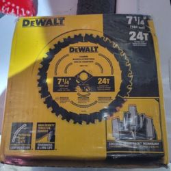 Dewalt 24 T SAW BLADES 11 Blades In The Pack