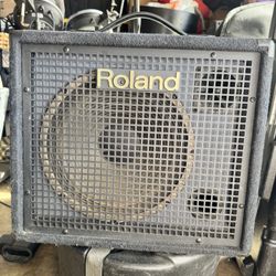 Roland KC-100 4-channel mixer Monitor 