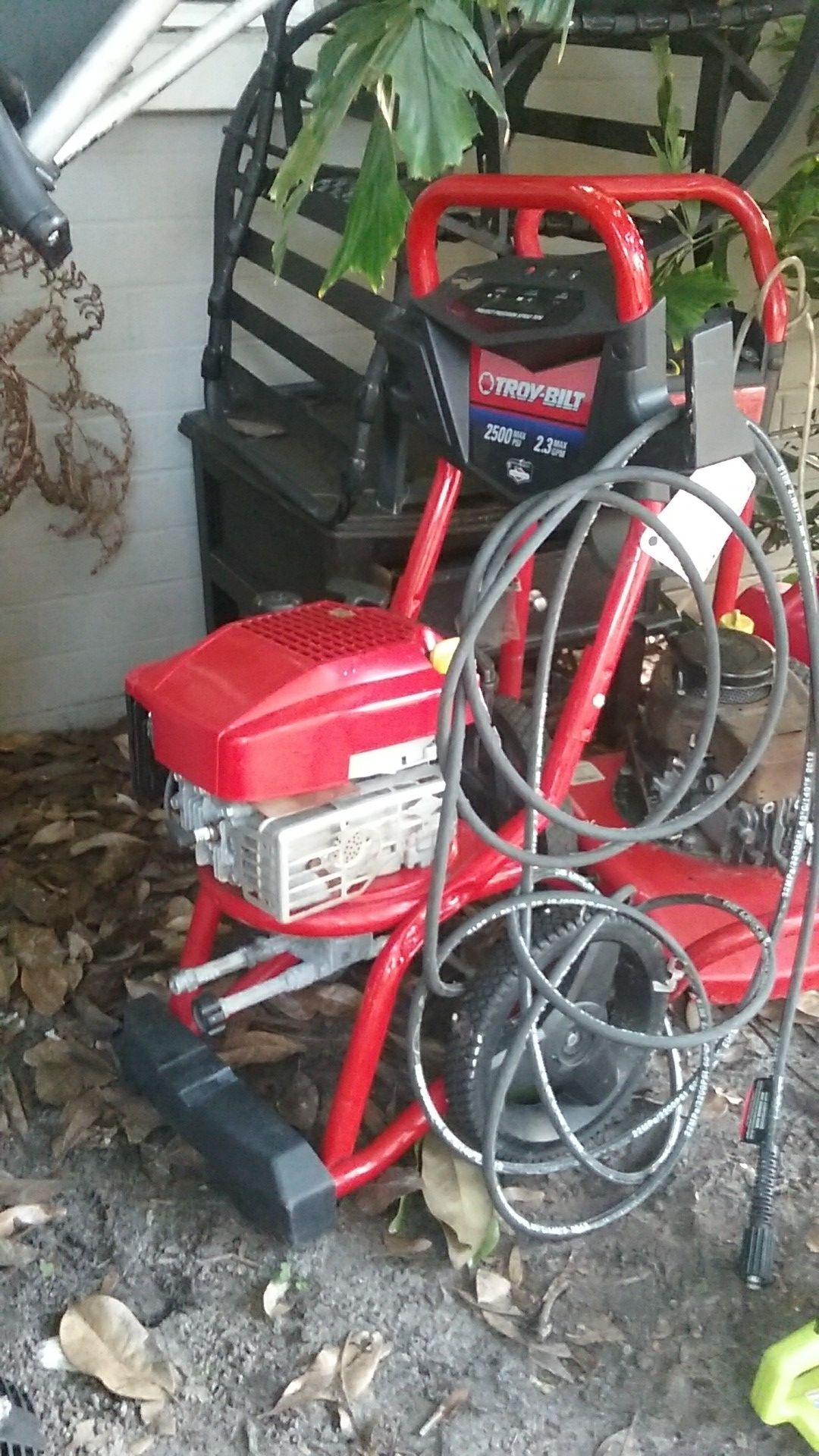 Troy-Bilt 2500 with hose and wand just like brand new