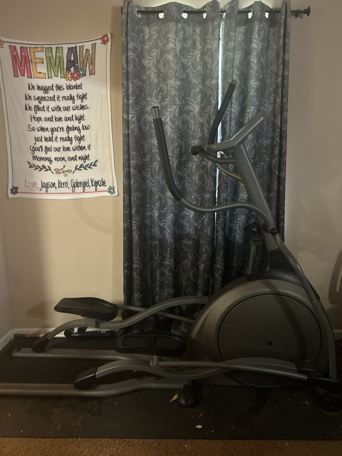 Excellent Condition Elliptical