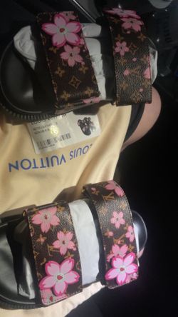 LV Sandles 