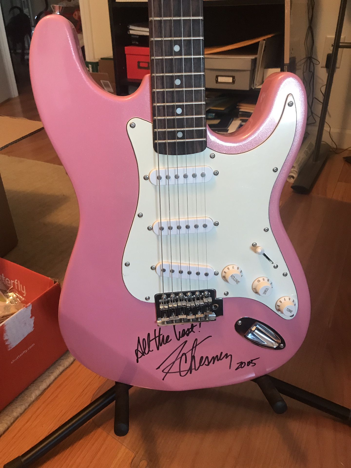 Kenny Chesney signed electric guitar