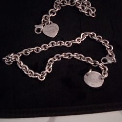 Return To Tiffanies 15 Inch Choker Chain And 8 Inch Bracelet Set
