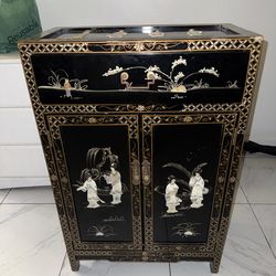 Black Dresser