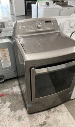 Kenmore Elite Front Load Dryer – Steam, Metallic Gray