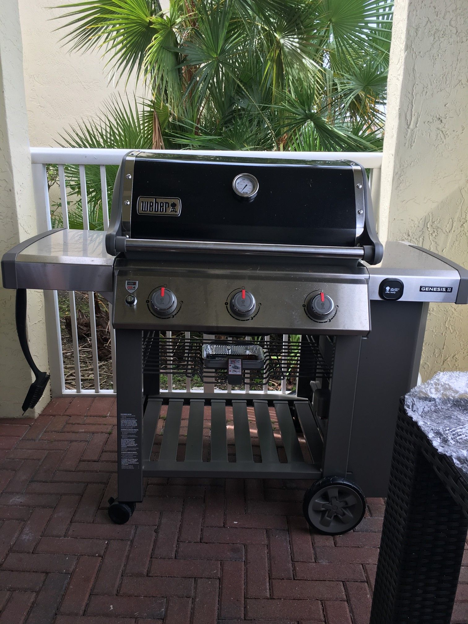 Webber grill 3 burner