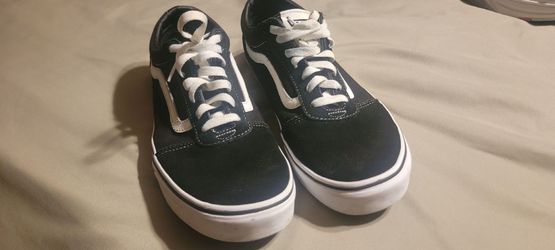 Vans Old Skool skate sneakers (Size 10.5)