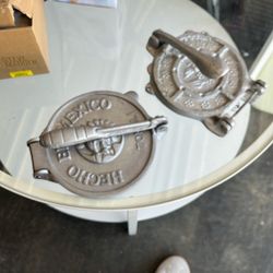 Dos Prensas Para Hacer Tortillas