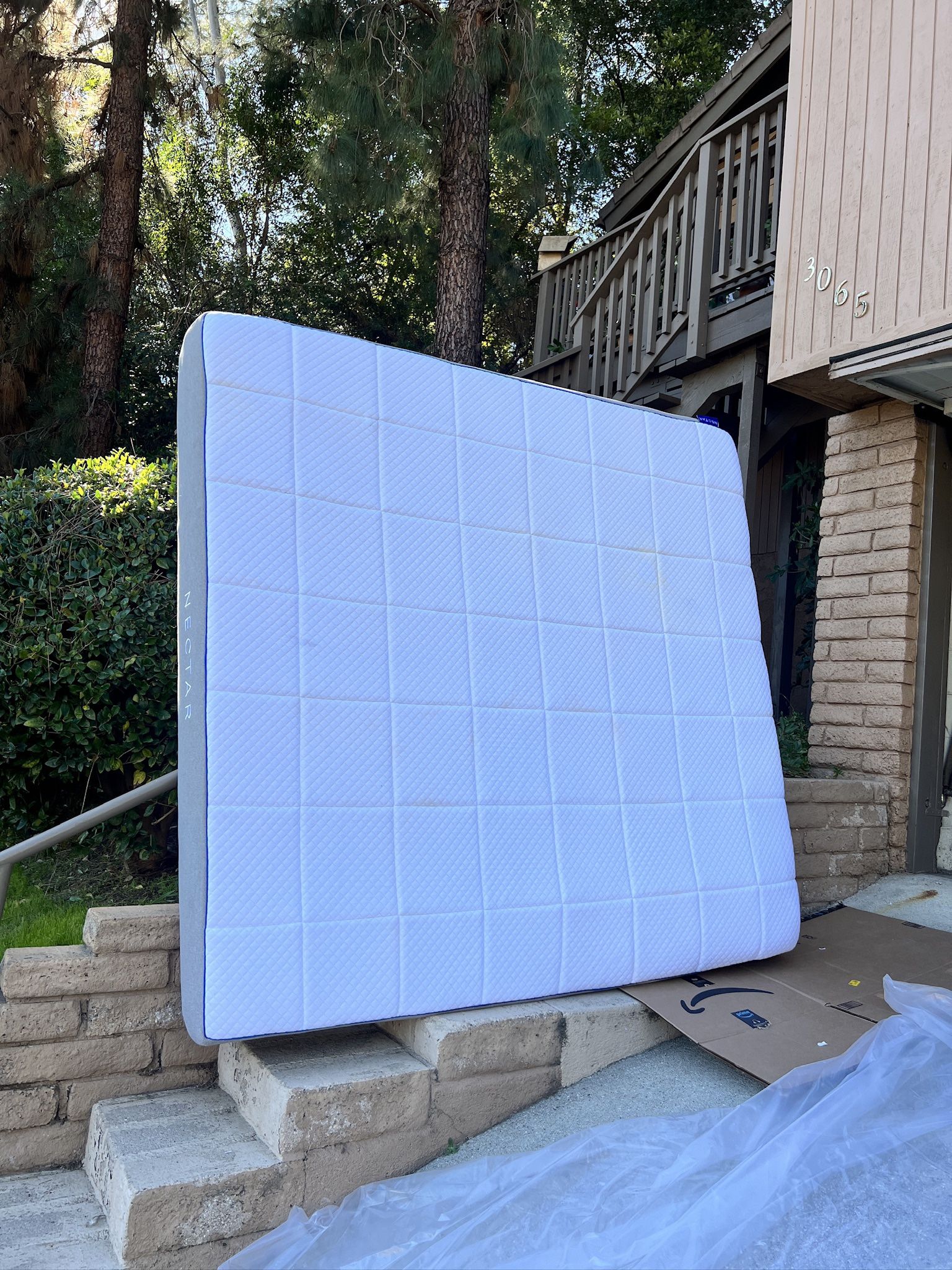 Nectar King-Size Mattress – $100