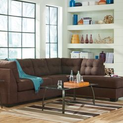 Brand New Beautiful Chaise Sectional 