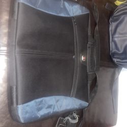 Wenger Swiss Gear Black Laptop Carrying Case With Shoulder Strap