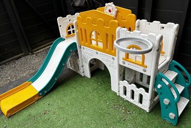 Kids play place