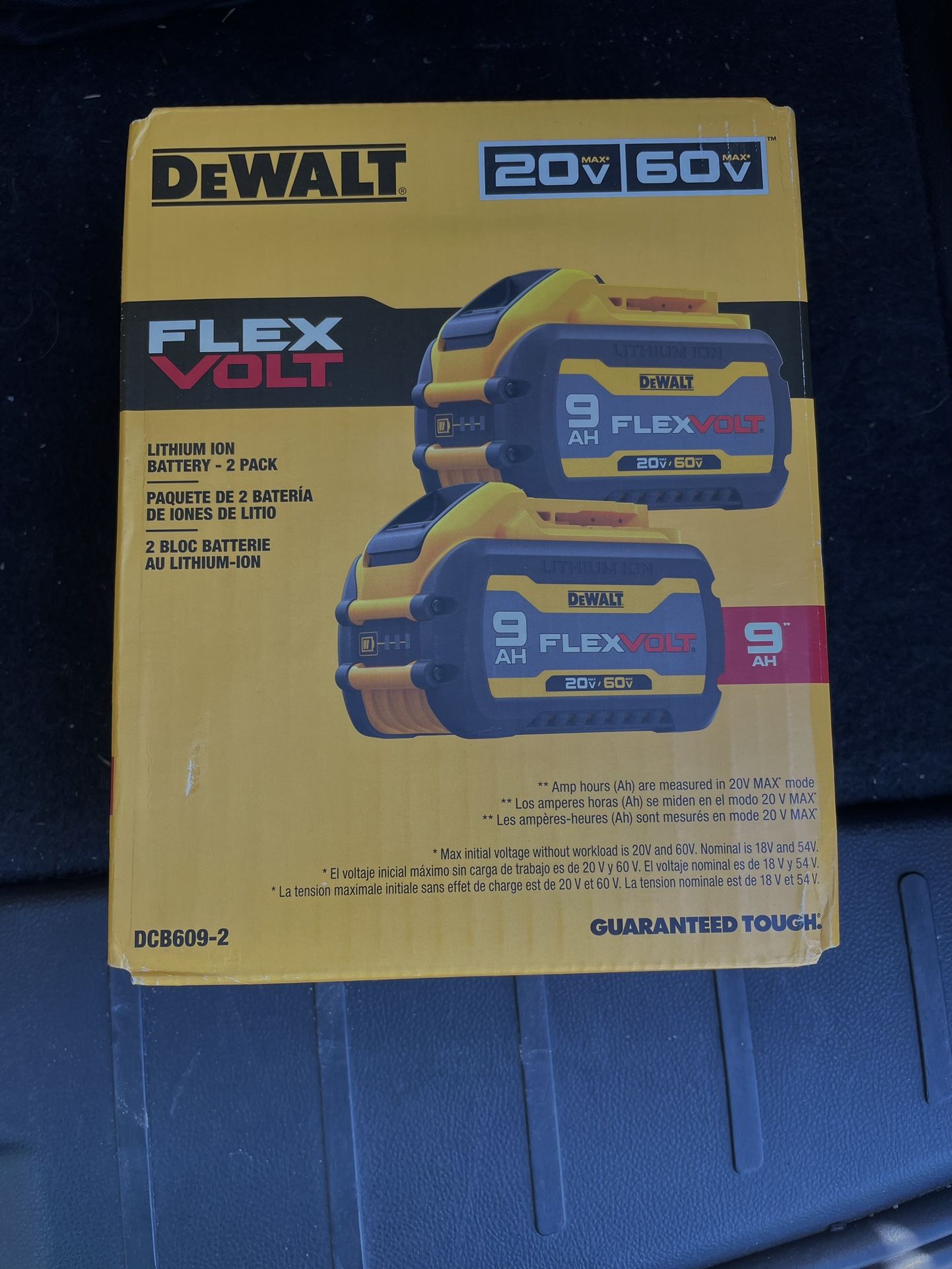 NEW IN BOX. Dewalt 20V 9ah Battery Pack Of 2