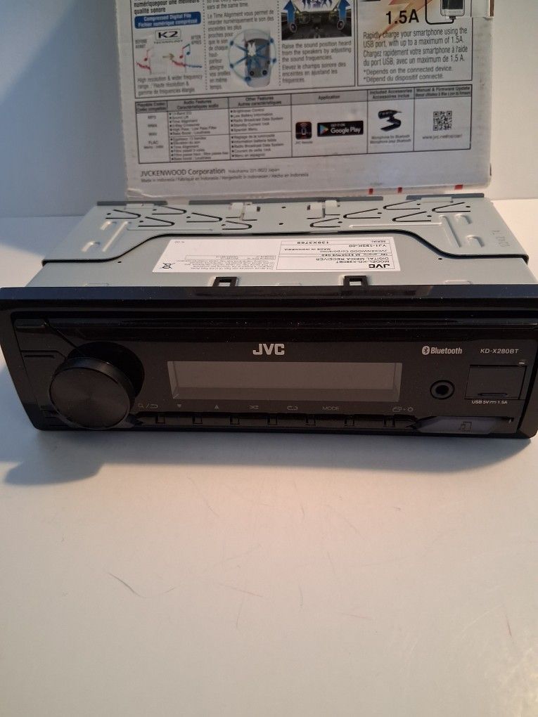 JVC DIGITAL MEDIA RECEIVED BLUETOOTH USB AUX ( NO CD PLAYER BRAND NEW PRICE IS LOWEST )
