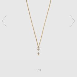 New Gold Gucci Interlocking G necklace with pearl