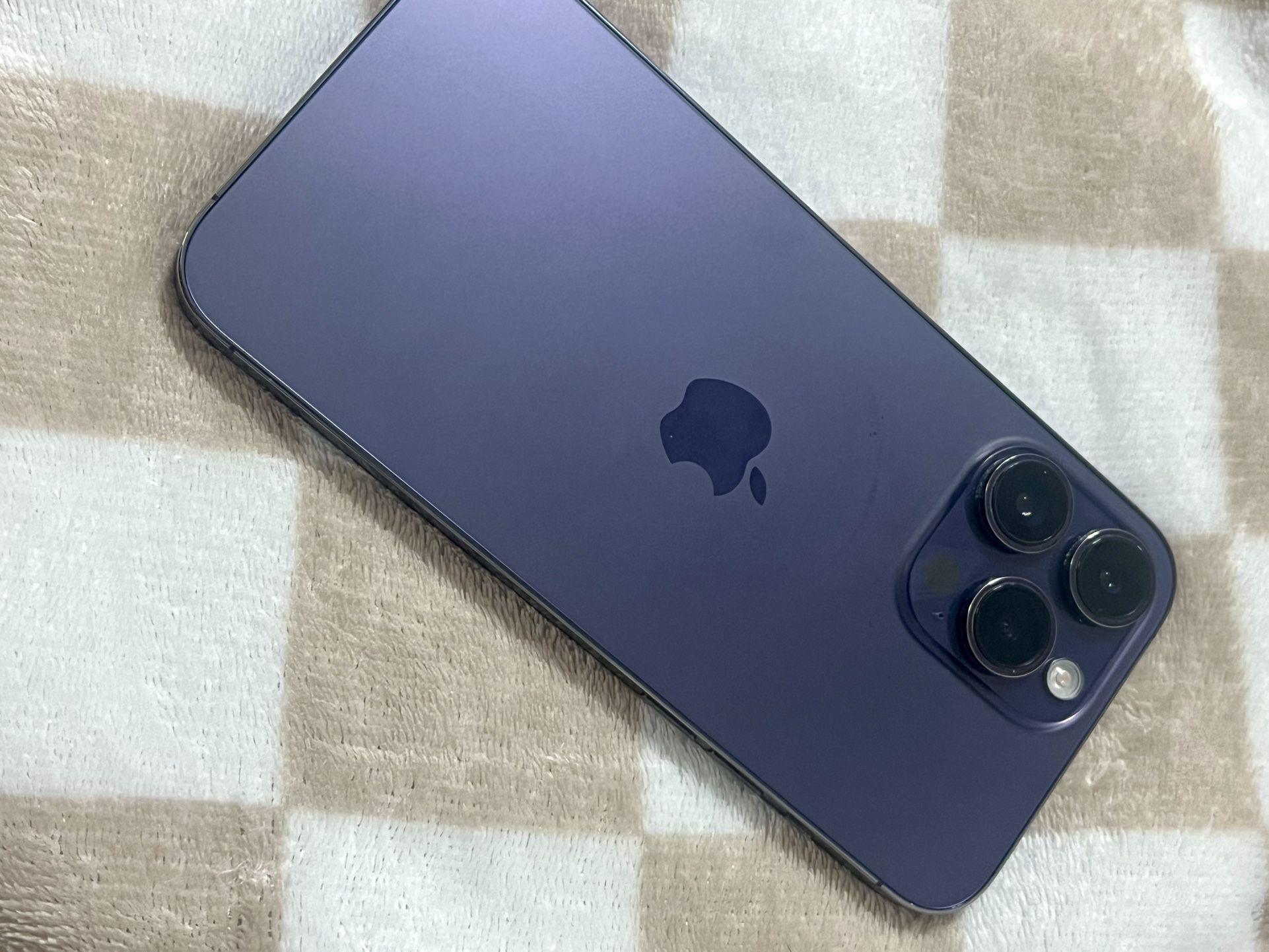 iPhone 14 Pro Max