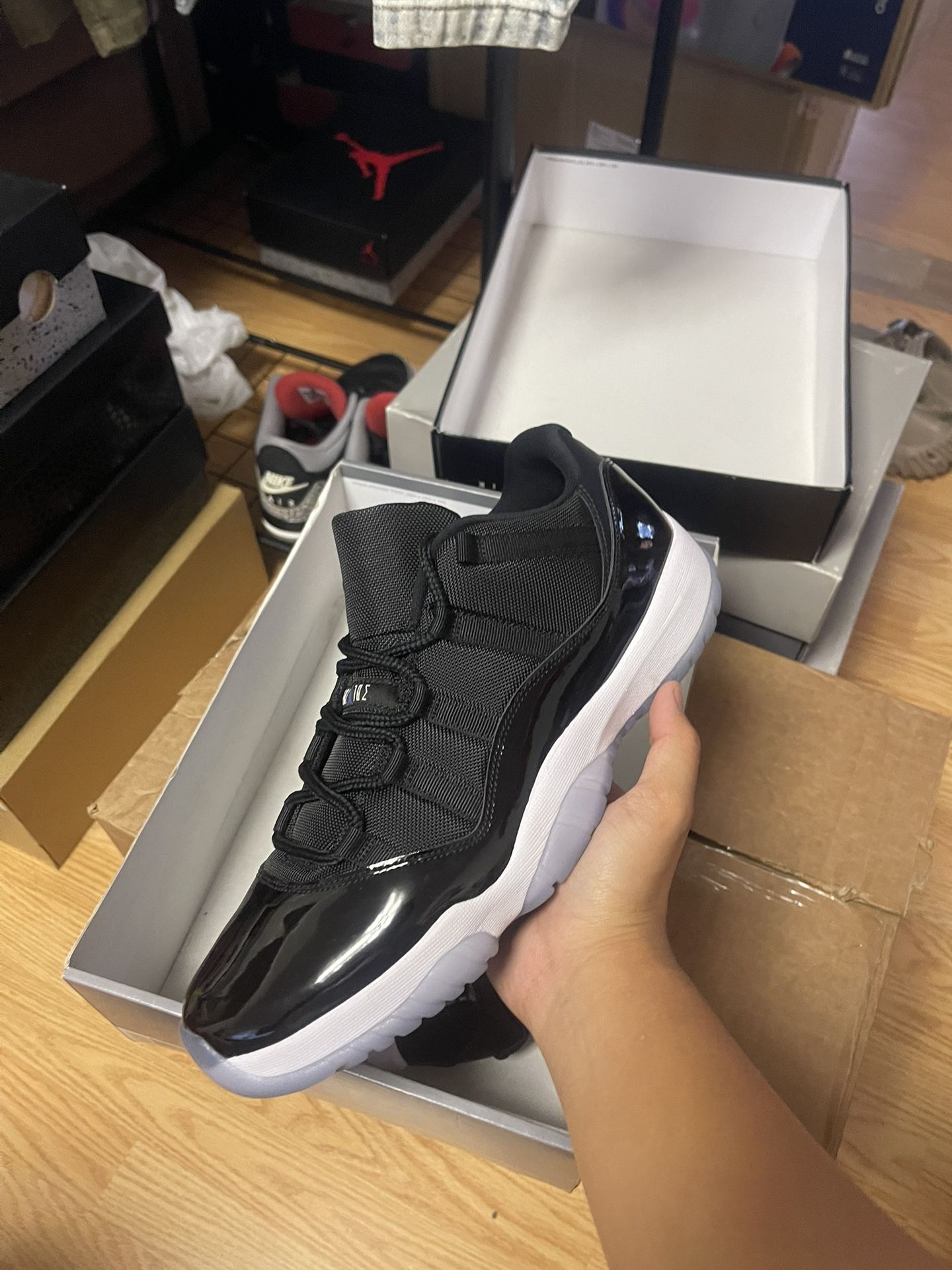 Jordan 11 Low Space Jam