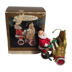 Hallmark 1994 Keepsake Santa’s Sing-Along Light & Music Ornament QLX747-3 Used