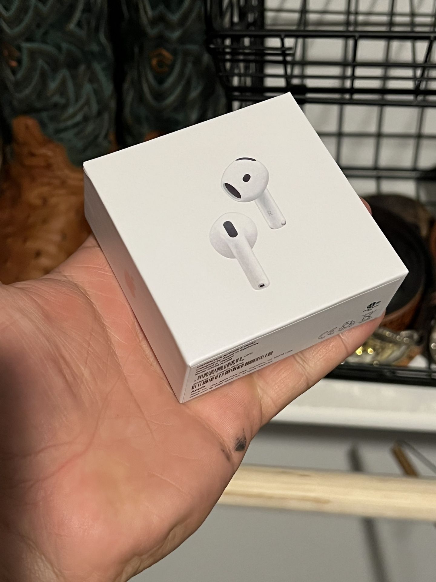Brand New Airpods 4 (ANC)